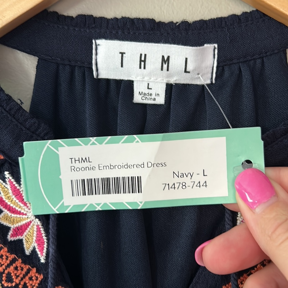 THML Embroidered Dress Sz L NWT - Picture 4 of 6
